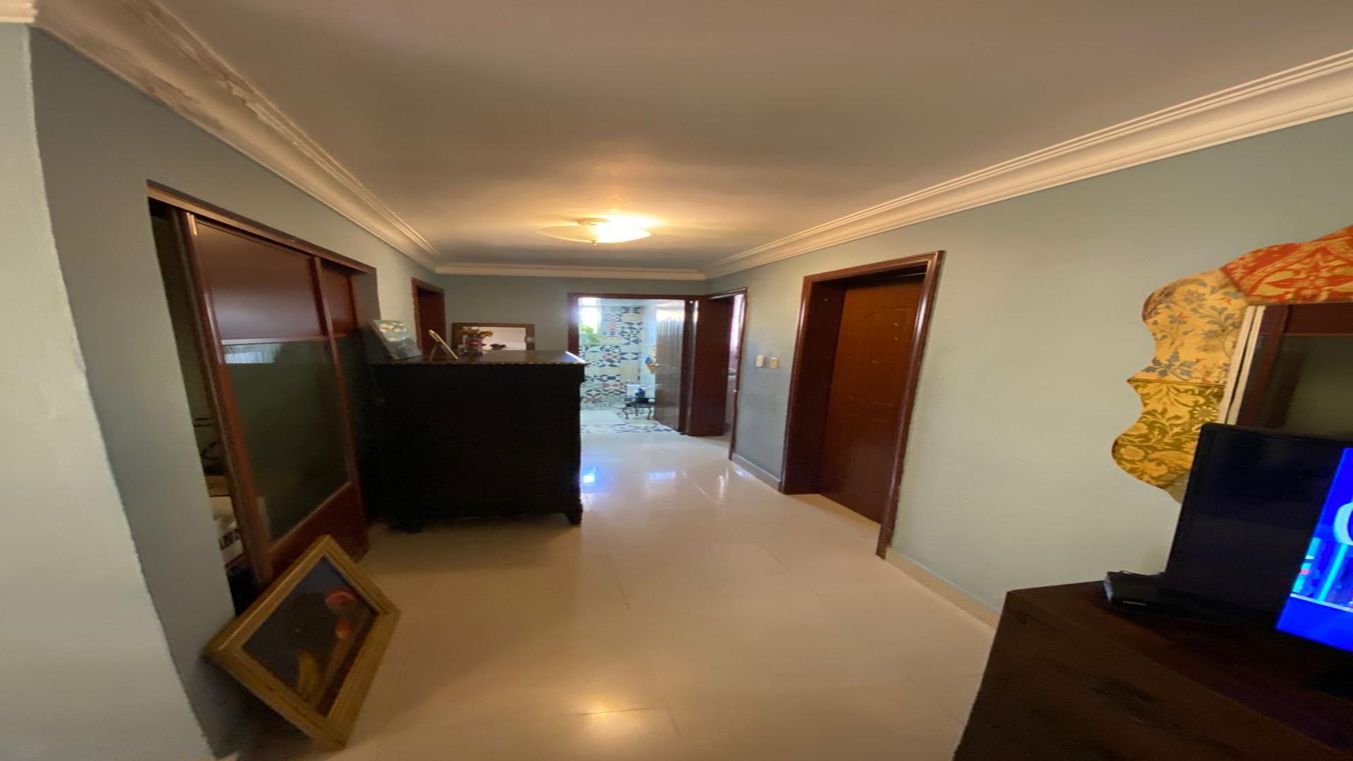 apartamentos - Venta de apartamento en 2do nivel en Vista Hermosa 4