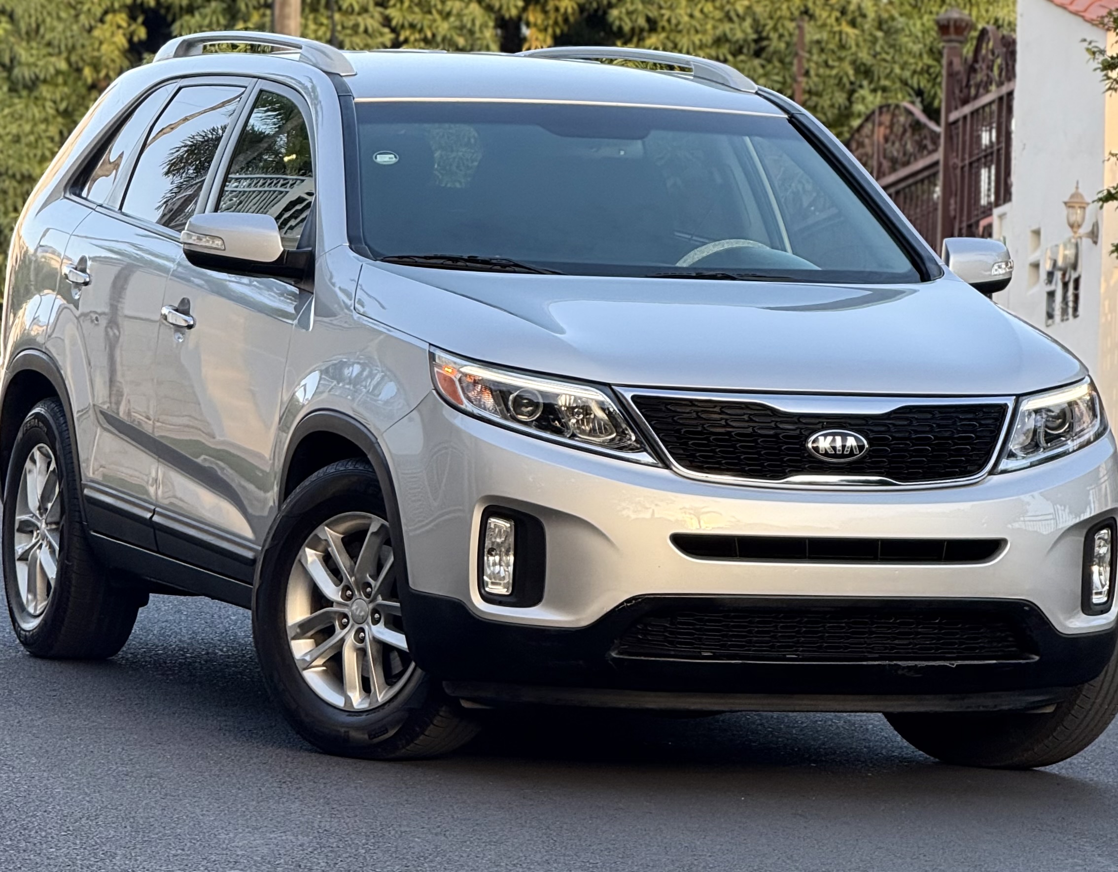 jeepetas y camionetas - Kia Sorento LX 4x2 2015 3 filas