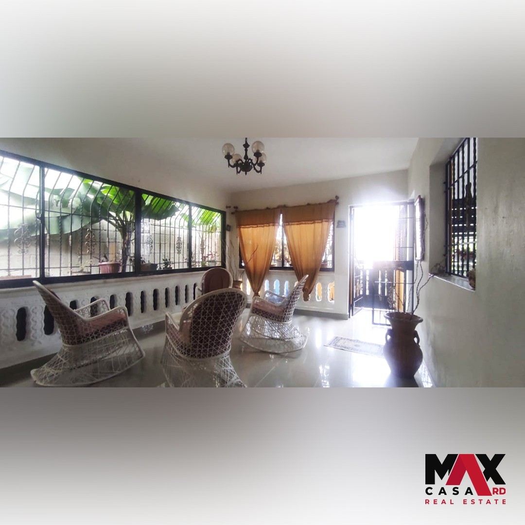 casas - CASA EN VENTA, LISTA PARA ENTREGA, UBICADA EN PANTOJA, SANTO DOMINGO OESTE  2