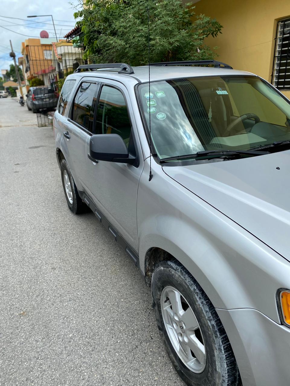 jeepetas y camionetas - Se vende Ford Escape año 2012 3