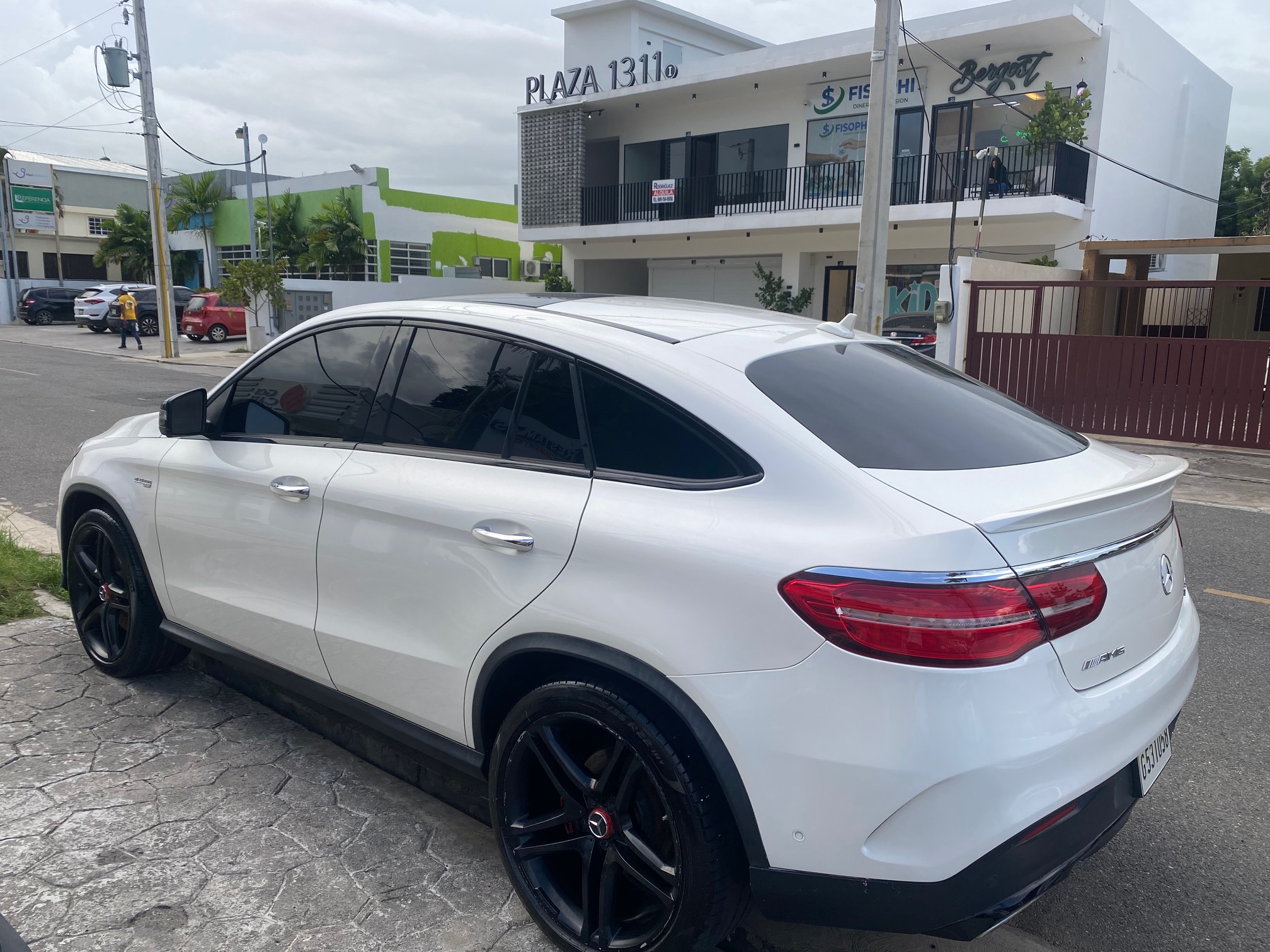 jeepetas y camionetas - Mercedes Benz GLE 43 2018 2