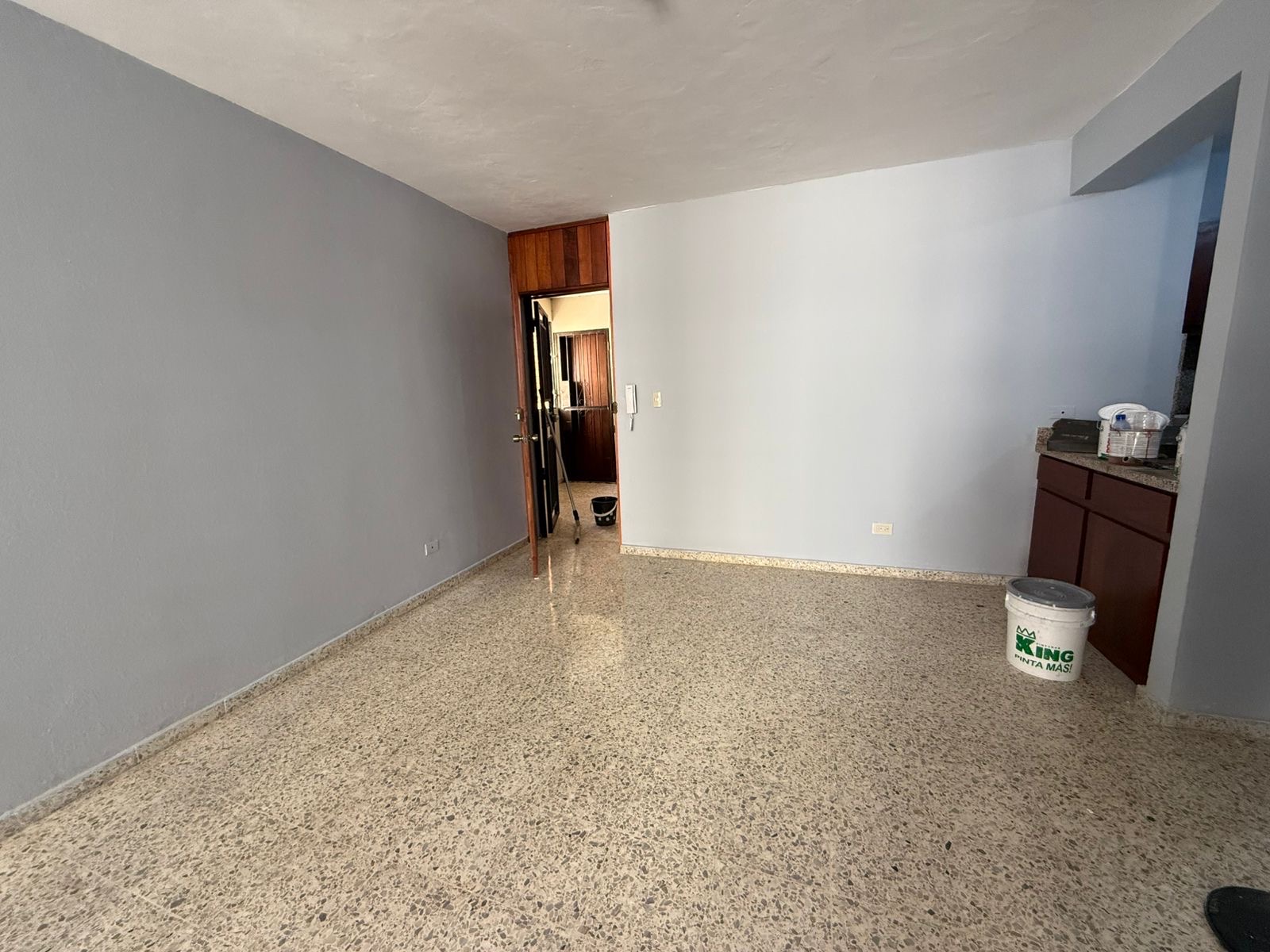 apartamentos - hermoso apartamento en una buena zona y céntrico en el mirador sur  5