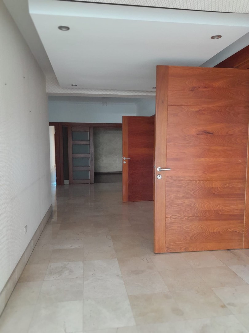 apartamentos - SIN inttermediarios/ rento apartamento sin amueblar en la esperilla, escribenos! 3