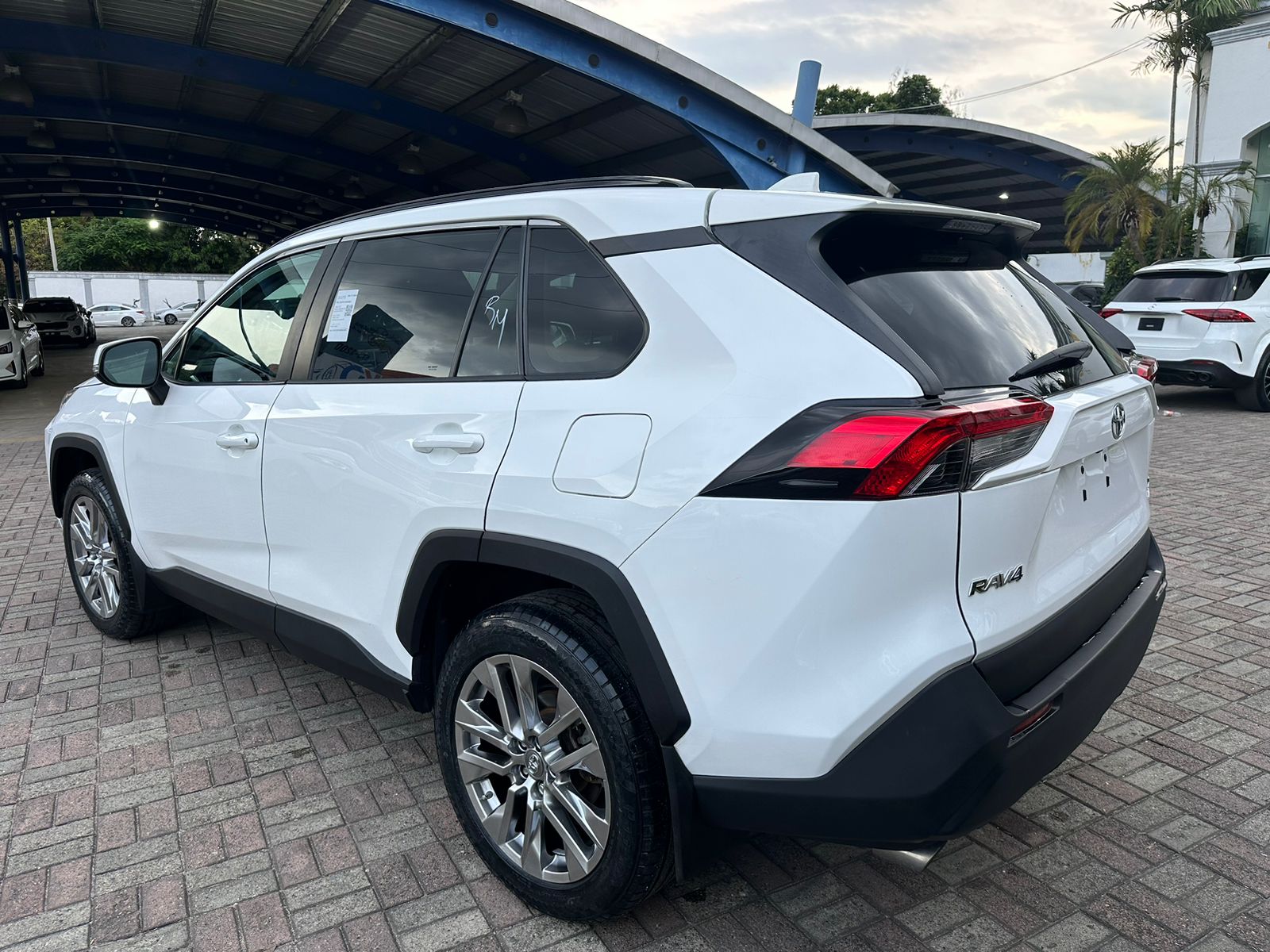 jeepetas y camionetas - Toyota rav4 2019 exl clean  5