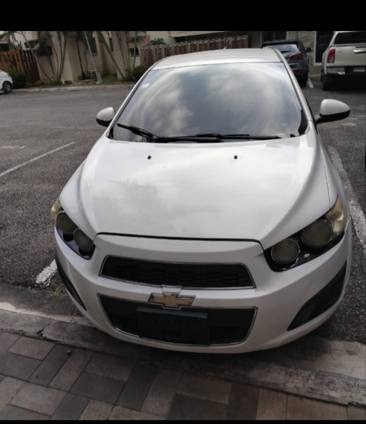 carros - Chevrolet sonic sedan 2014  4