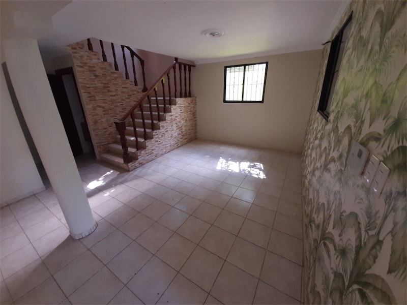 casas - Venta de casa en respaldo los 3 ojos Santo Domingo este  4