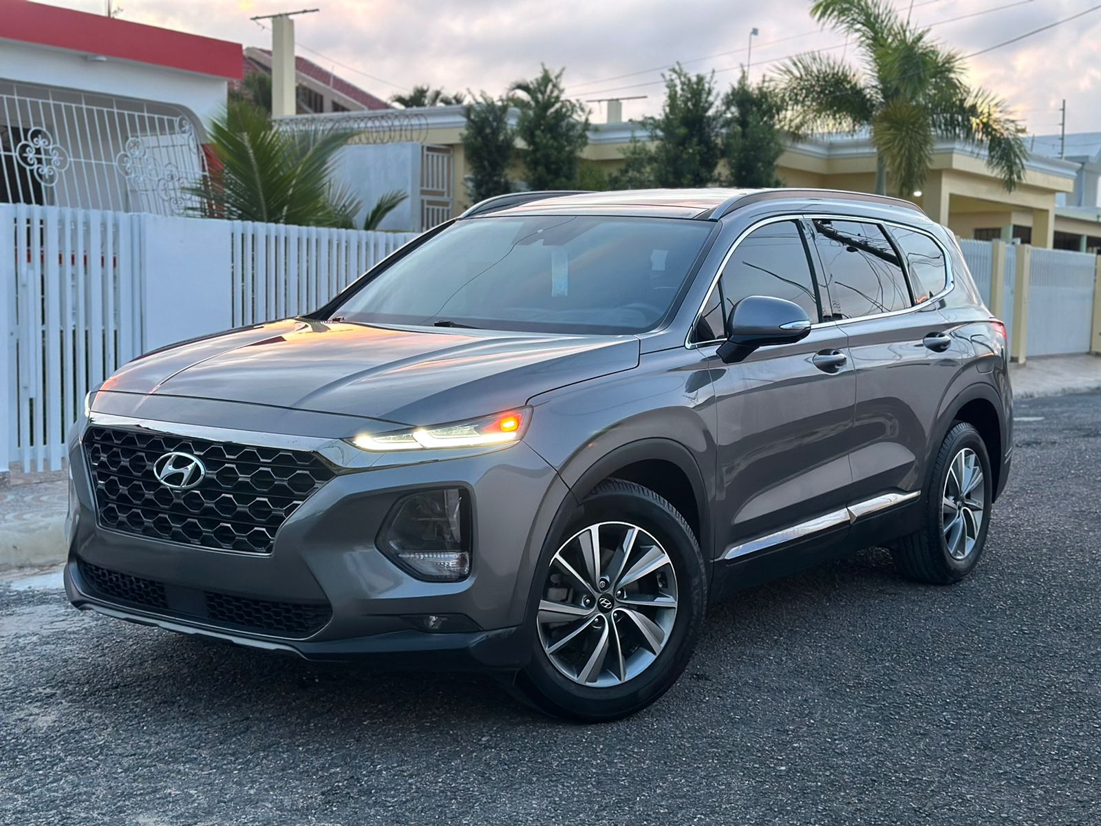 jeepetas y camionetas - Hyundai Santa Fe Ultimate 2020 