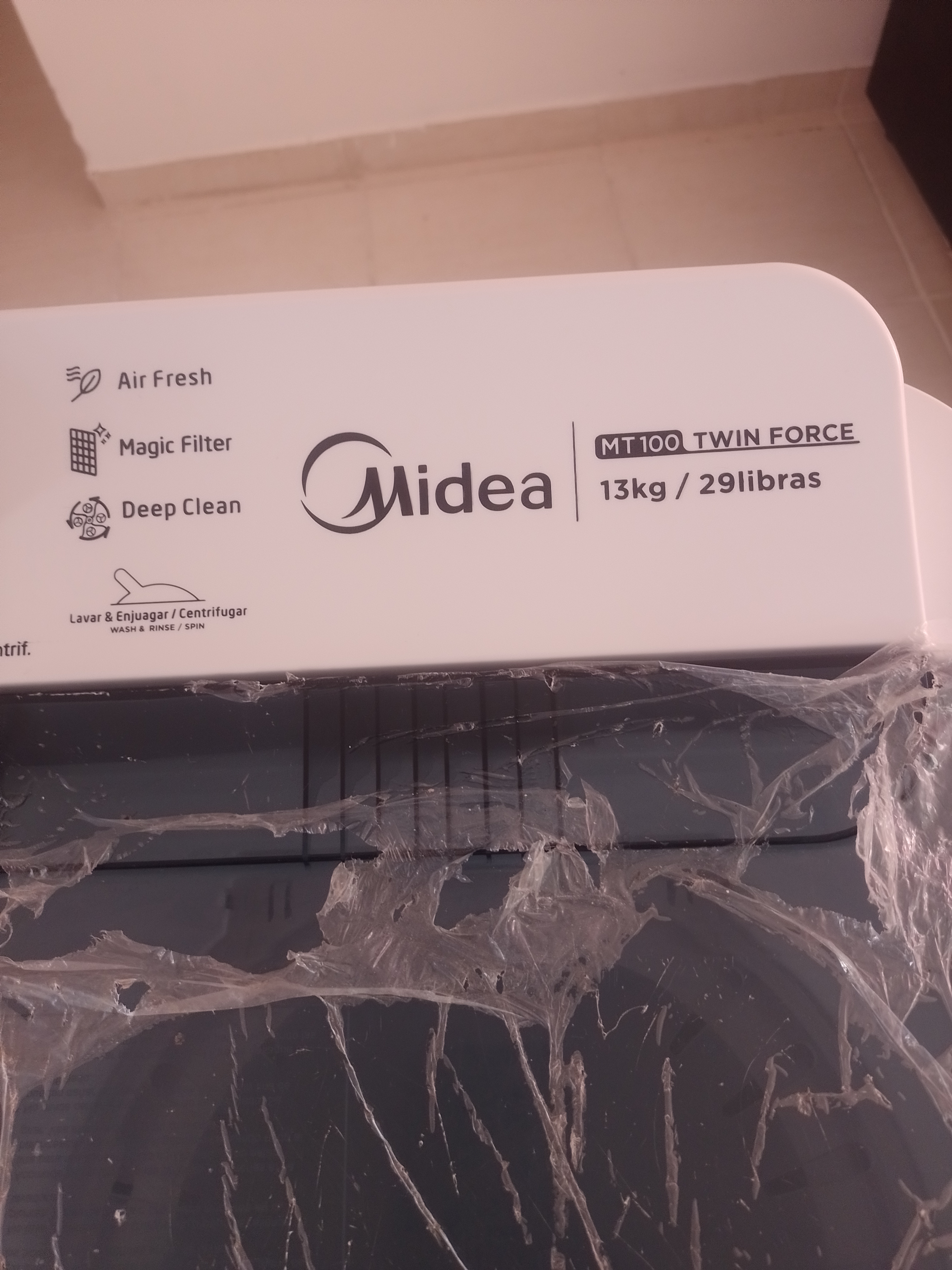 electrodomesticos - Lavadora Midea de 29 libras solo tiene 6 meses en mis manos, solo lavé 3 veces  3