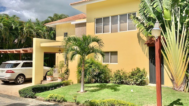 casas vacacionales y villas - VILLA GUAVABERRY AMUEBLADA 4HAB PISCINA Y TERRAZA US$375K 5