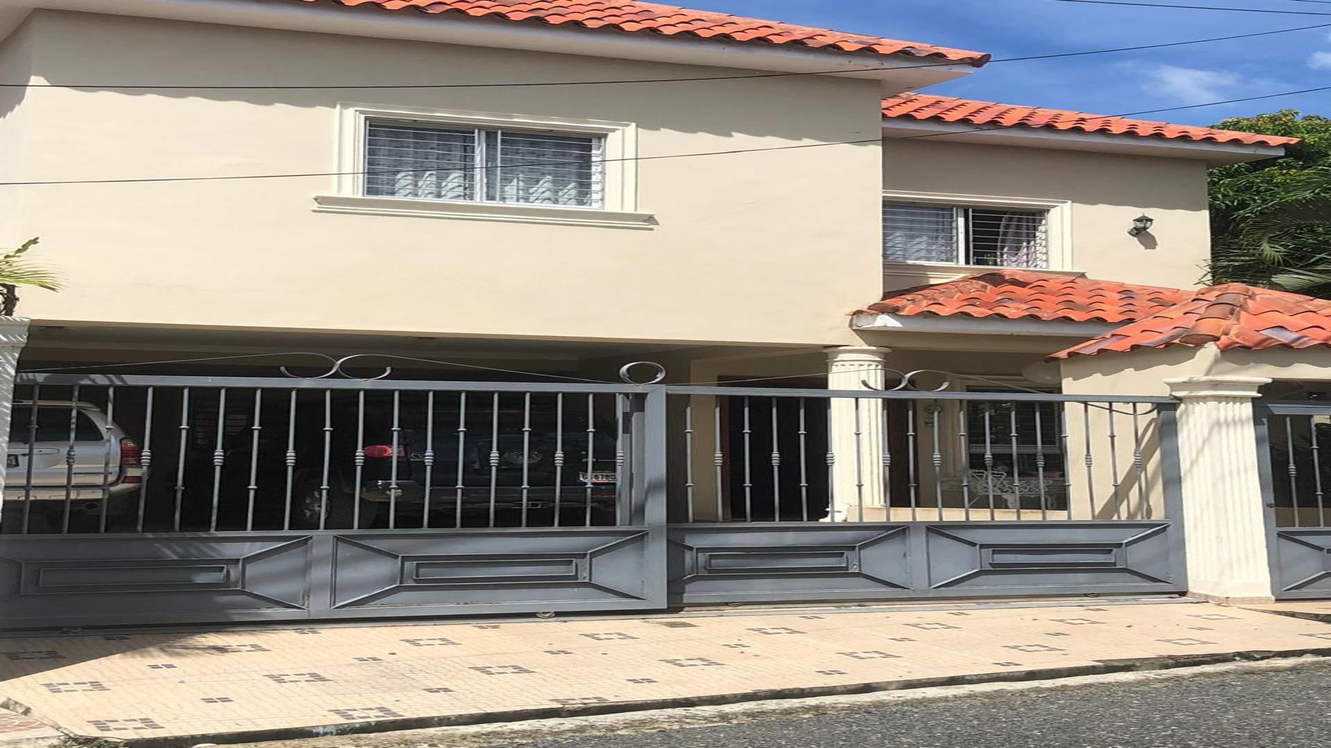 casas - Venta de casa en Arroyo Hondo con piscina 2