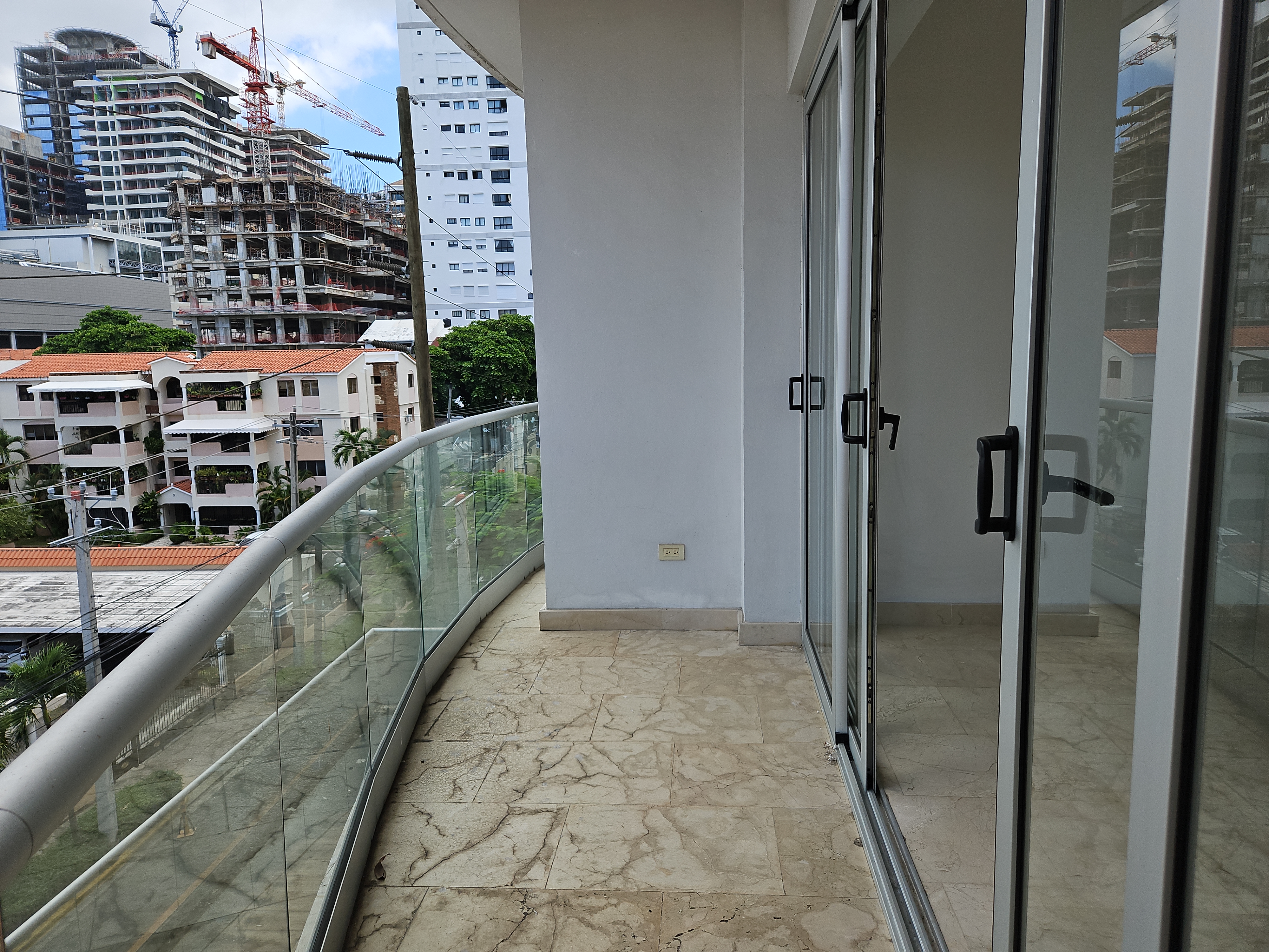 apartamentos - Venta de Apartamento en Piantini 2