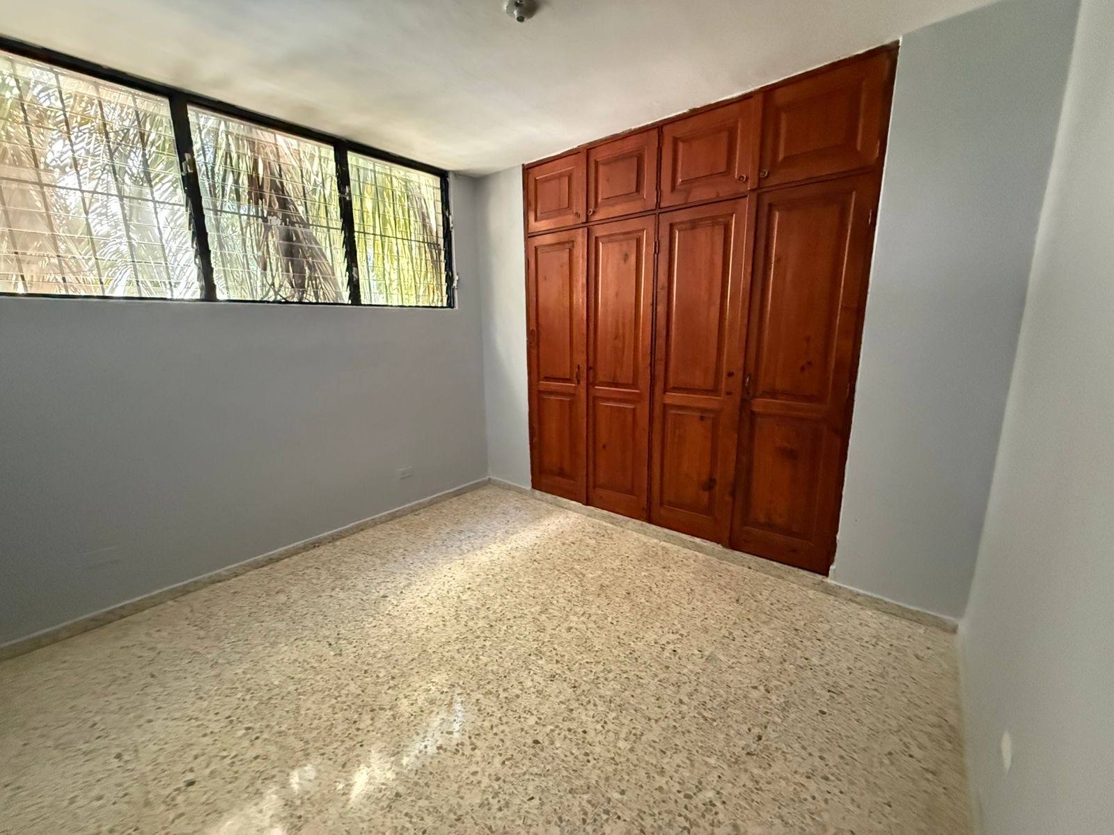 apartamentos - hermoso apartamento en una buena zona y céntrico en el mirador sur  7