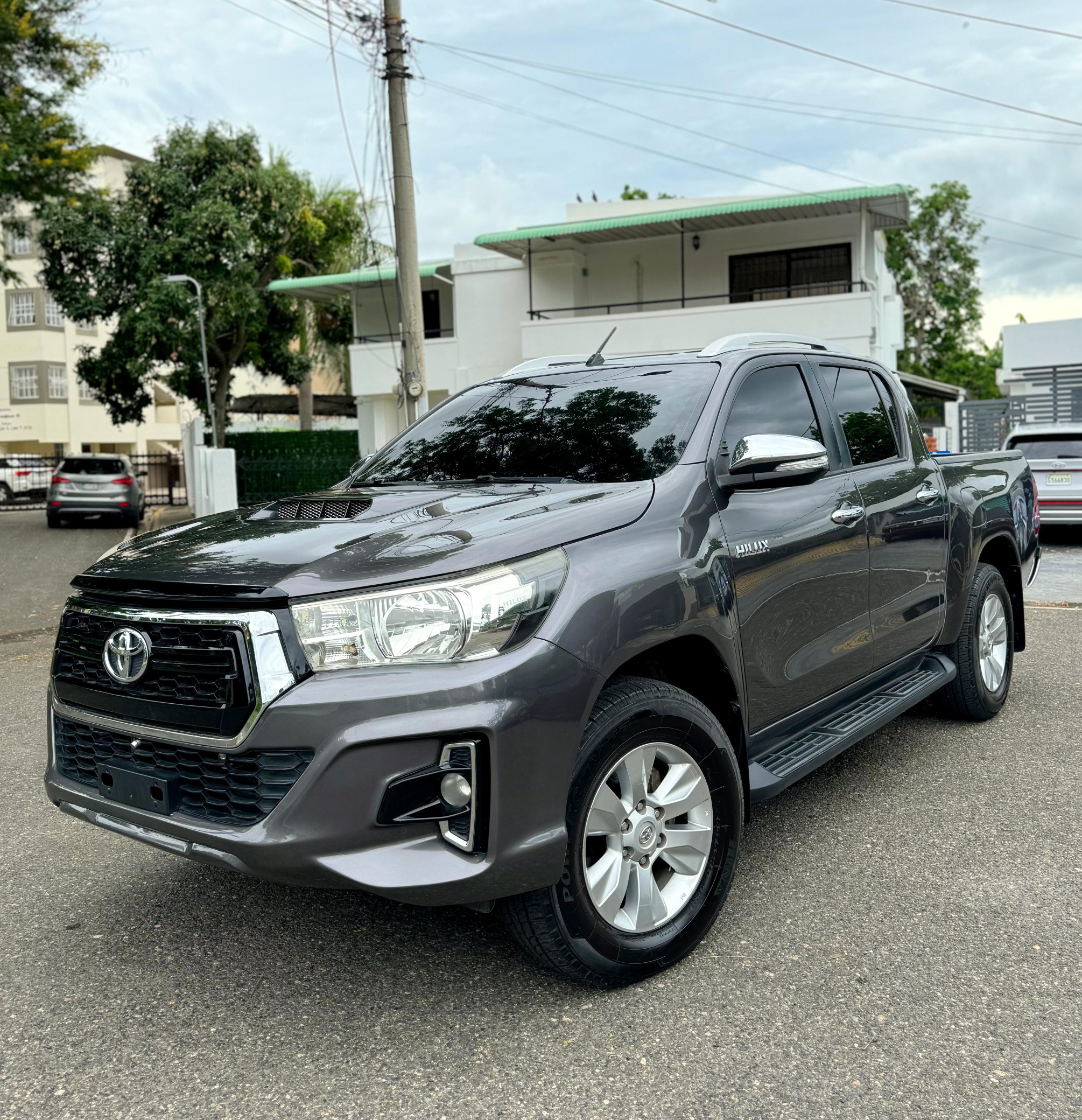 jeepetas y camionetas - Toyota hilux 2016