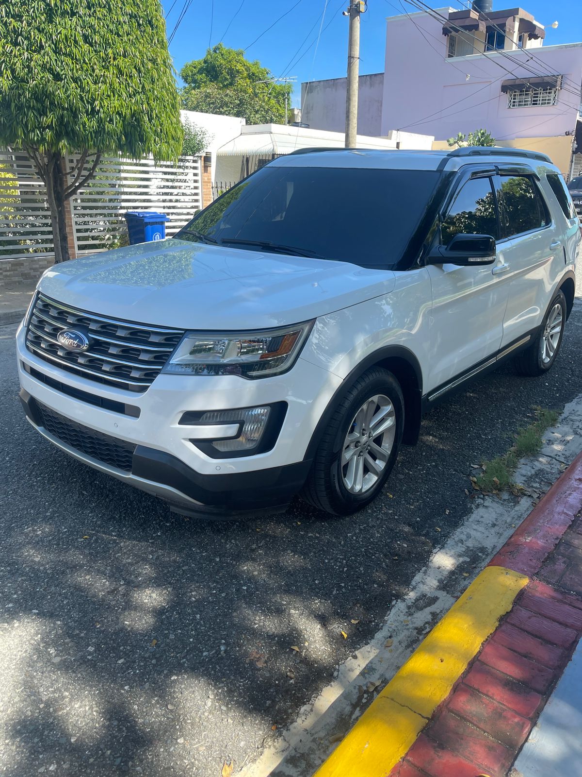 jeepetas y camionetas - Ford Explorer xlt 2016 9