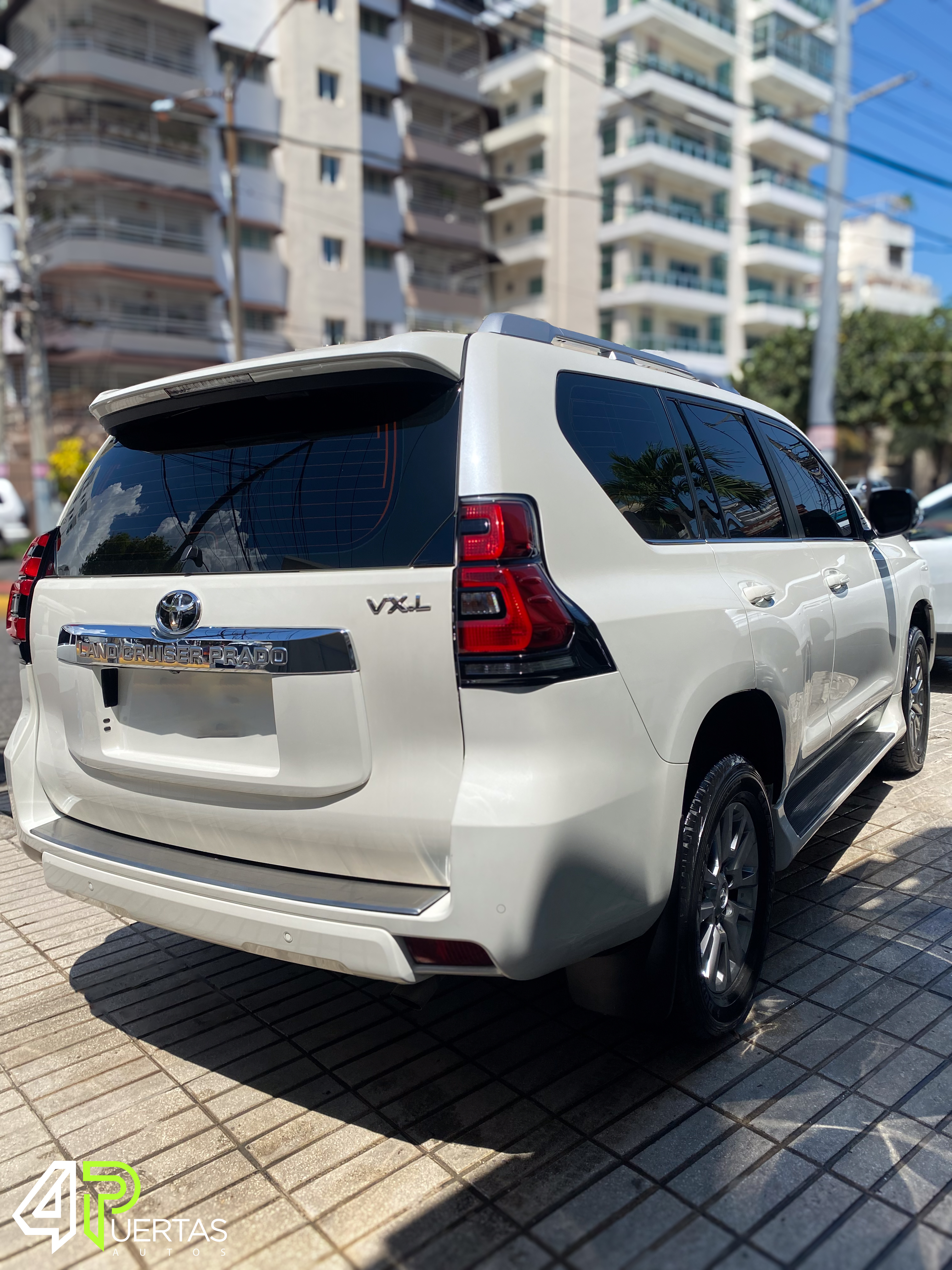 jeepetas y camionetas - TOYOTA PRADO VXL 2020 3