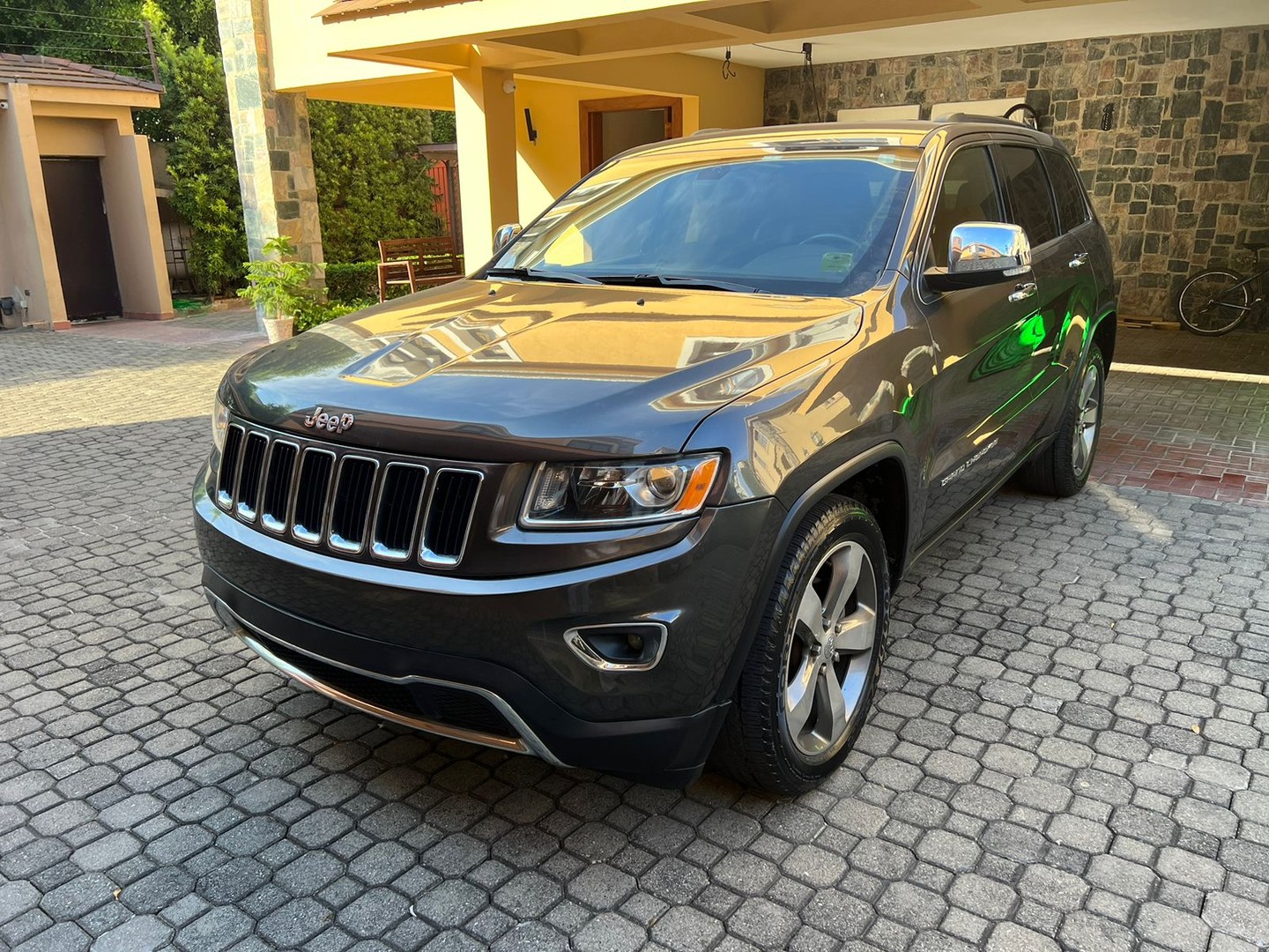 jeepetas y camionetas - Jeep Gran cherokee límite 2015 0