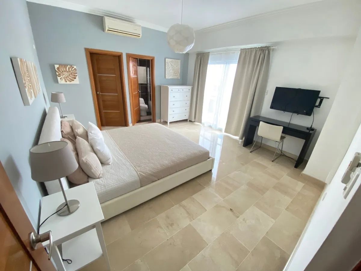 apartamentos - Apartamento en alquiler amueblado Piantini 6