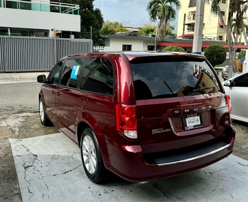 jeepetas y camionetas - Dodge Grand Caravan SE 2018  1