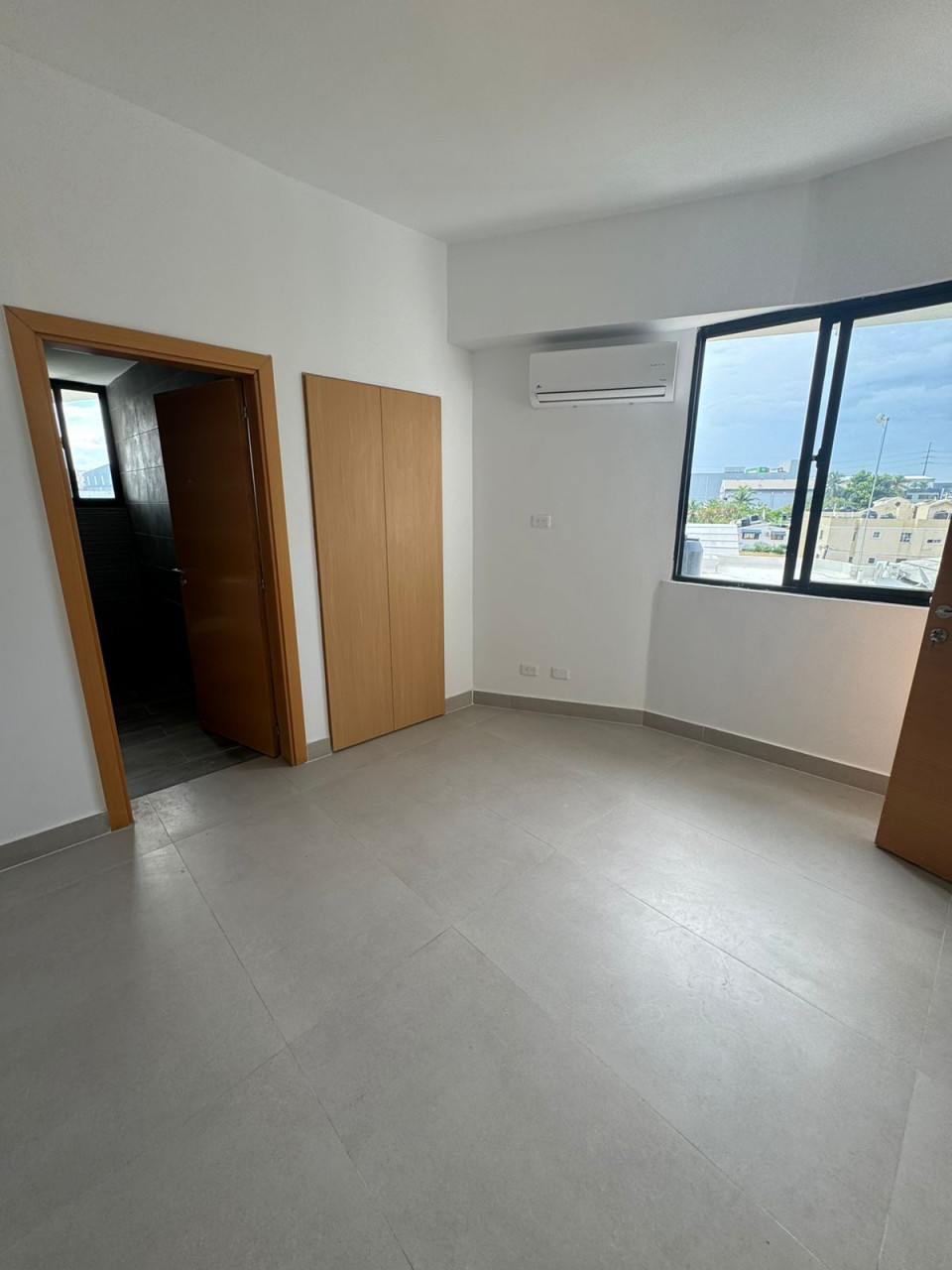 apartamentos - APTO de 1 HAB. CON LINEA BLANCA + AIRE EN VILLA MARINA, PROX. LOS PROCERES 3