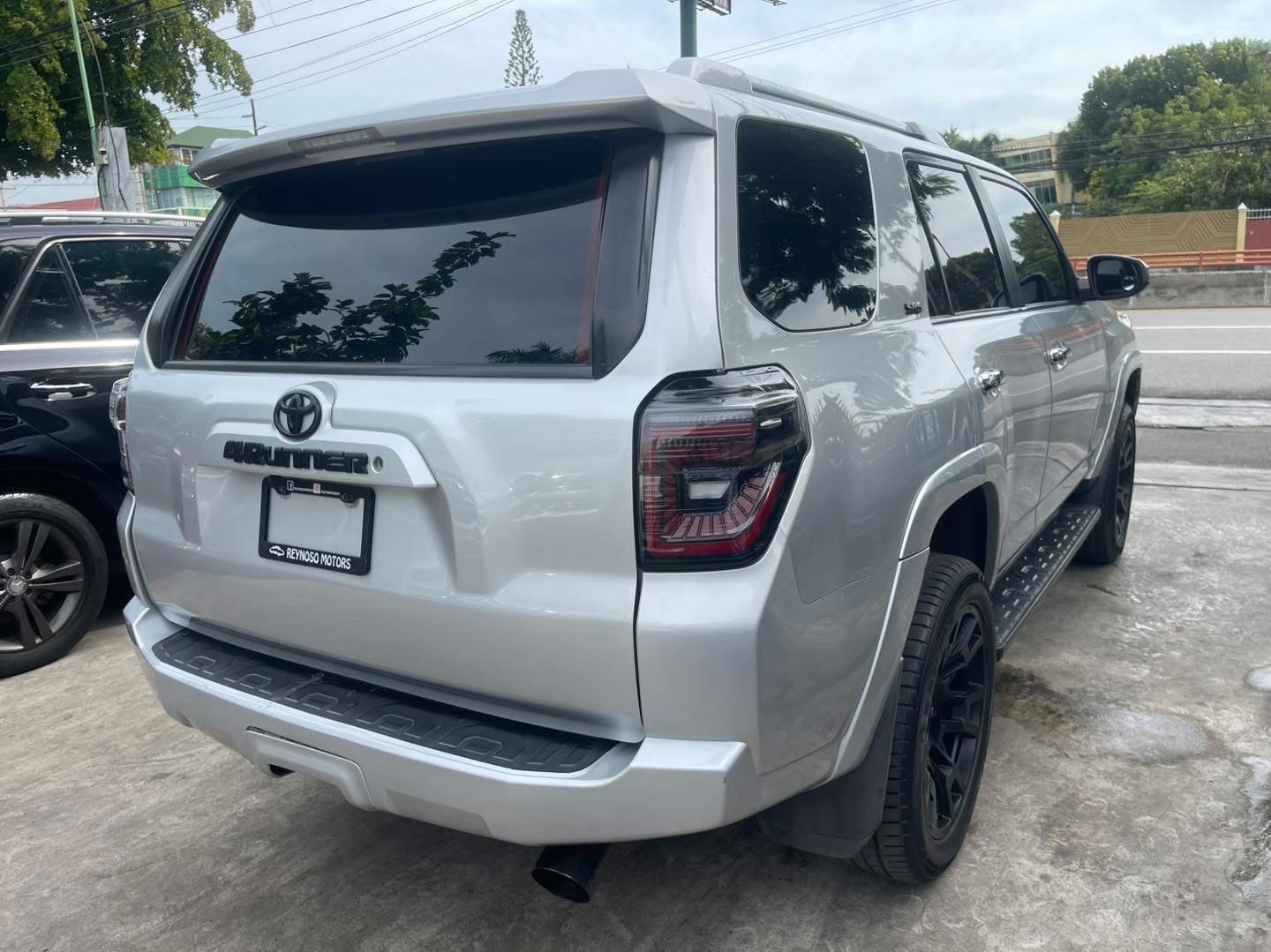 jeepetas y camionetas - TOYOTA 4RUNNER SR5 2014 2