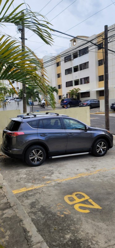 jeepetas y camionetas - Toyota rav4 2018 xle  3