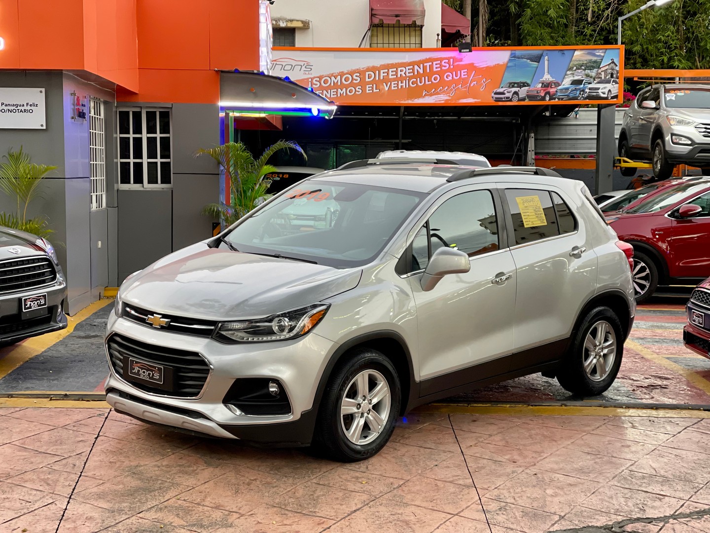 jeepetas y camionetas - Chevrolet Trax LT Gris Plata 2019