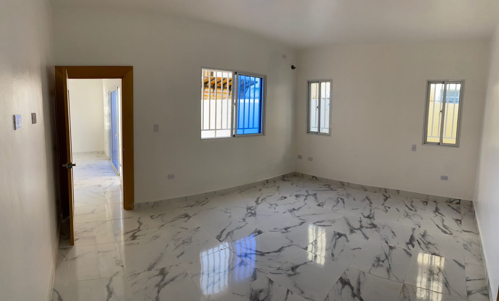 casas - *Casa moderna con piscina residencial privado a 5 minutos de todo y el malecón  3