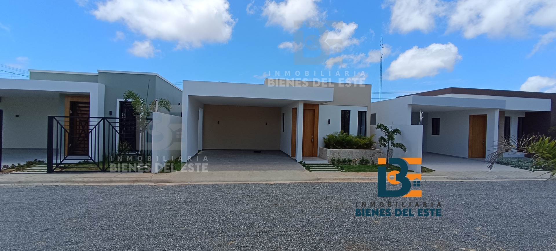 casas - Se Vende Nueva y Moderna Casa, ubicada en Residencial Naime Etapa III, San Pedro