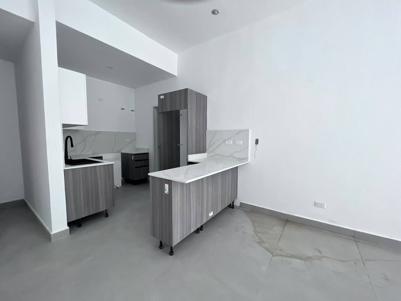 apartamentos - Naco nuevo 2 habitaciones 2.5 baños 2 parqueos balcon  4