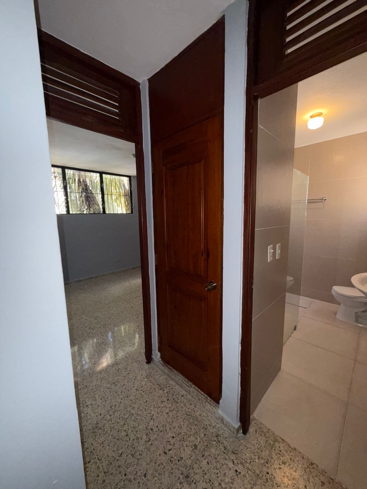 apartamentos - hermoso apartamento en una buena zona y céntrico en el mirador sur  8