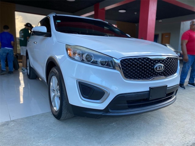 jeepetas y camionetas - Kia sorento 2018 3 filas de asientos 4x4 