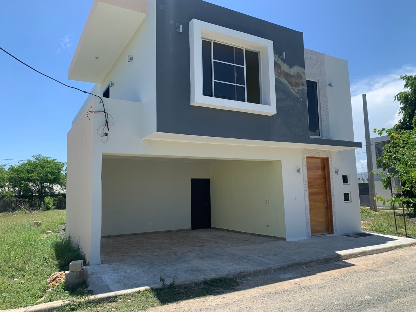 casas - En Residencial Naime, Nueva y Moderna Casa