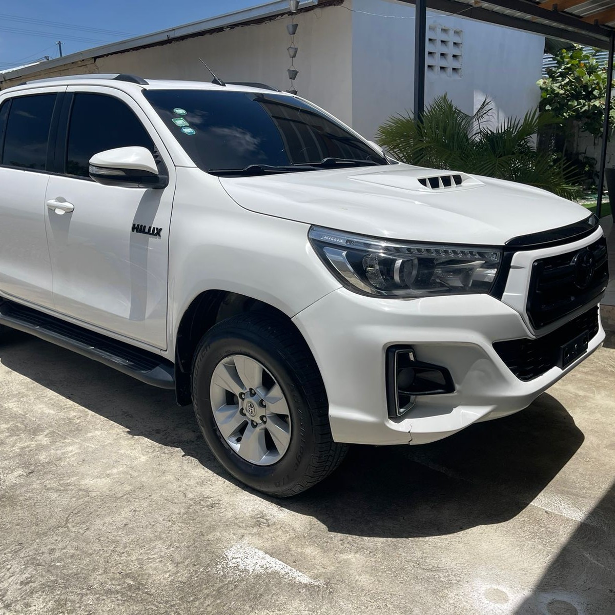 jeepetas y camionetas - Toyota hilux 2016 frente 2020