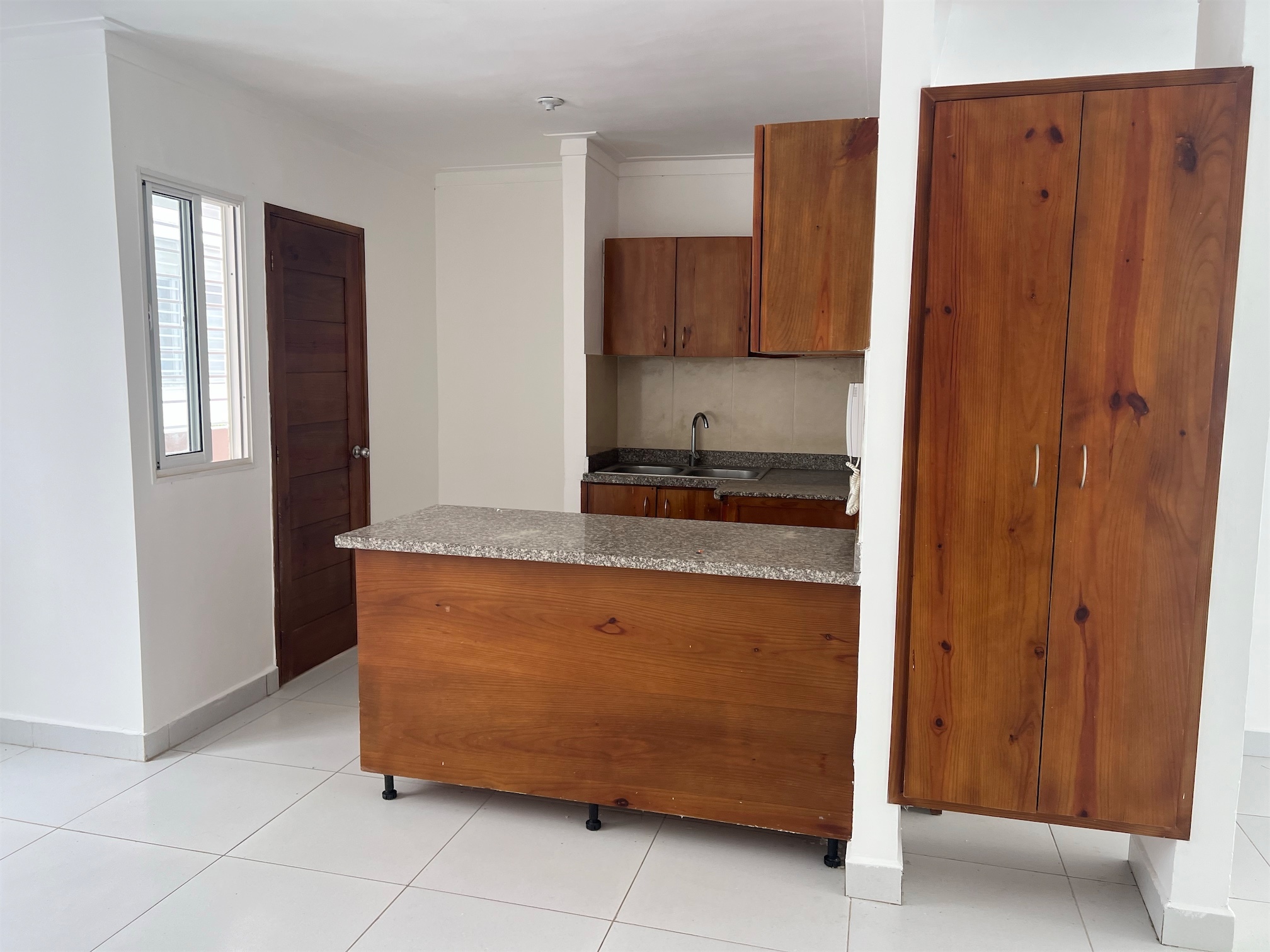 apartamentos -  segundo nivel en el Residecial palma real. Buen precio de oferta  8