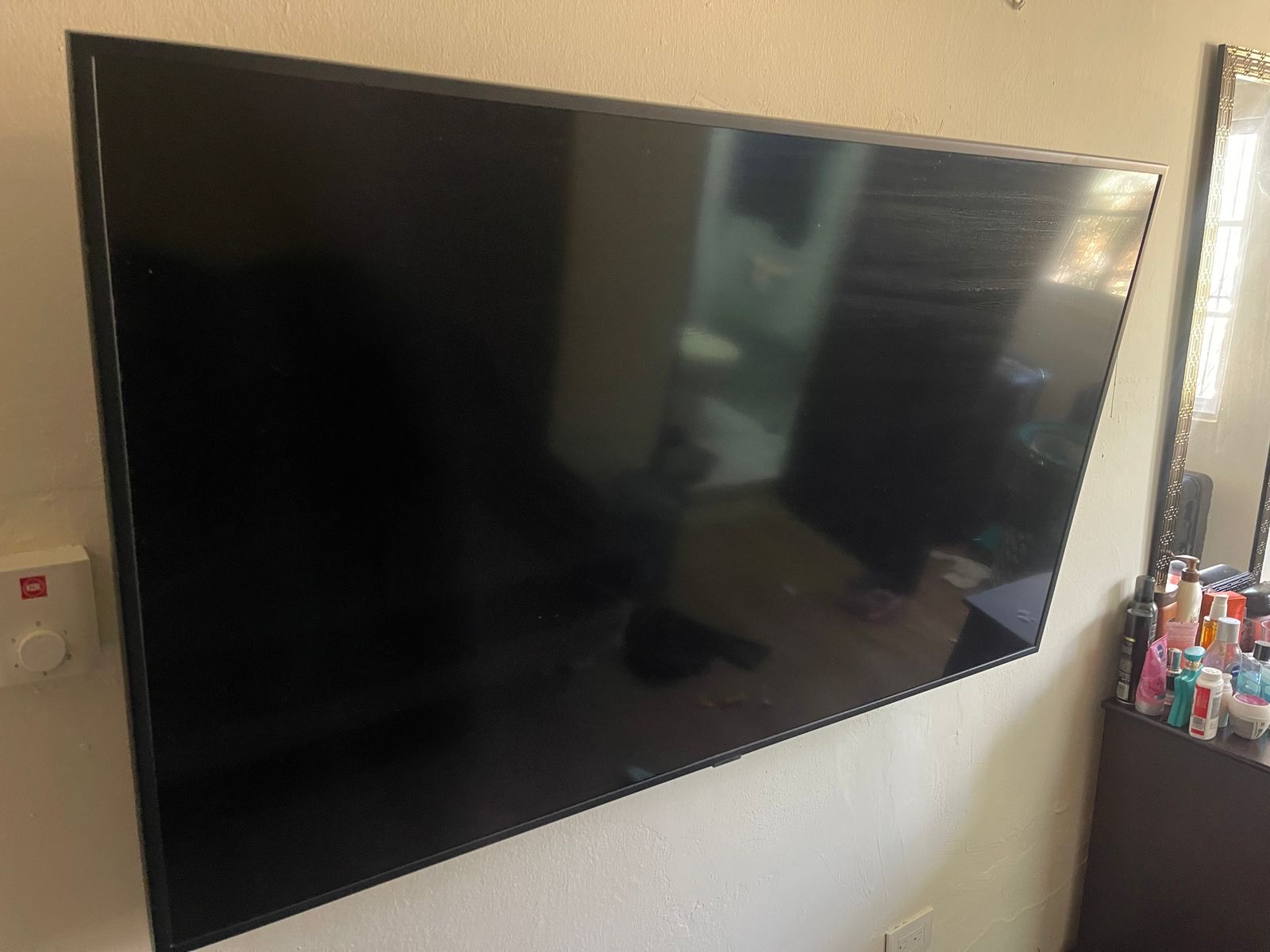 tv - Samsung 58” HDTV 1