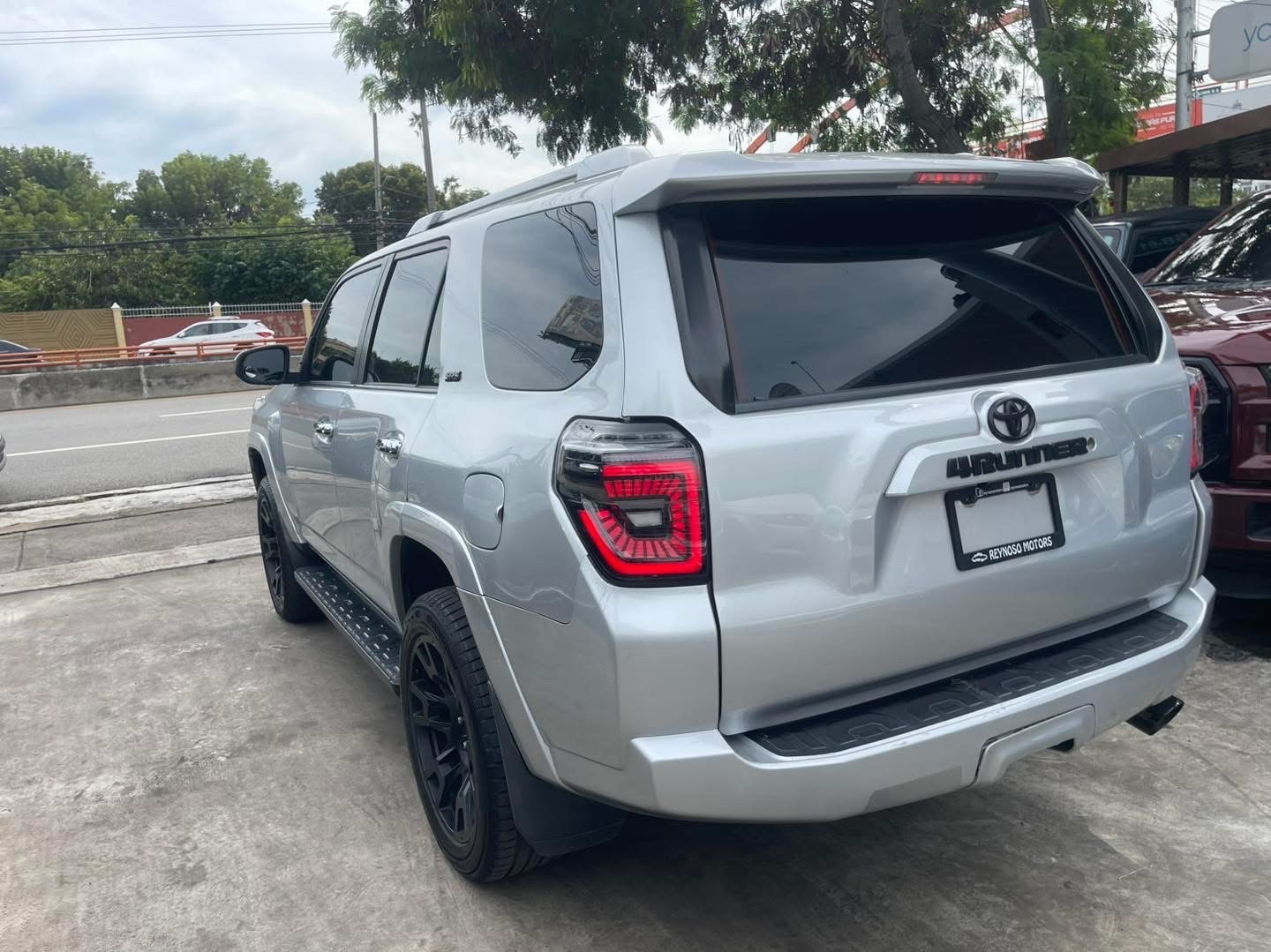 jeepetas y camionetas - TOYOTA 4RUNNER SR5 2014 3