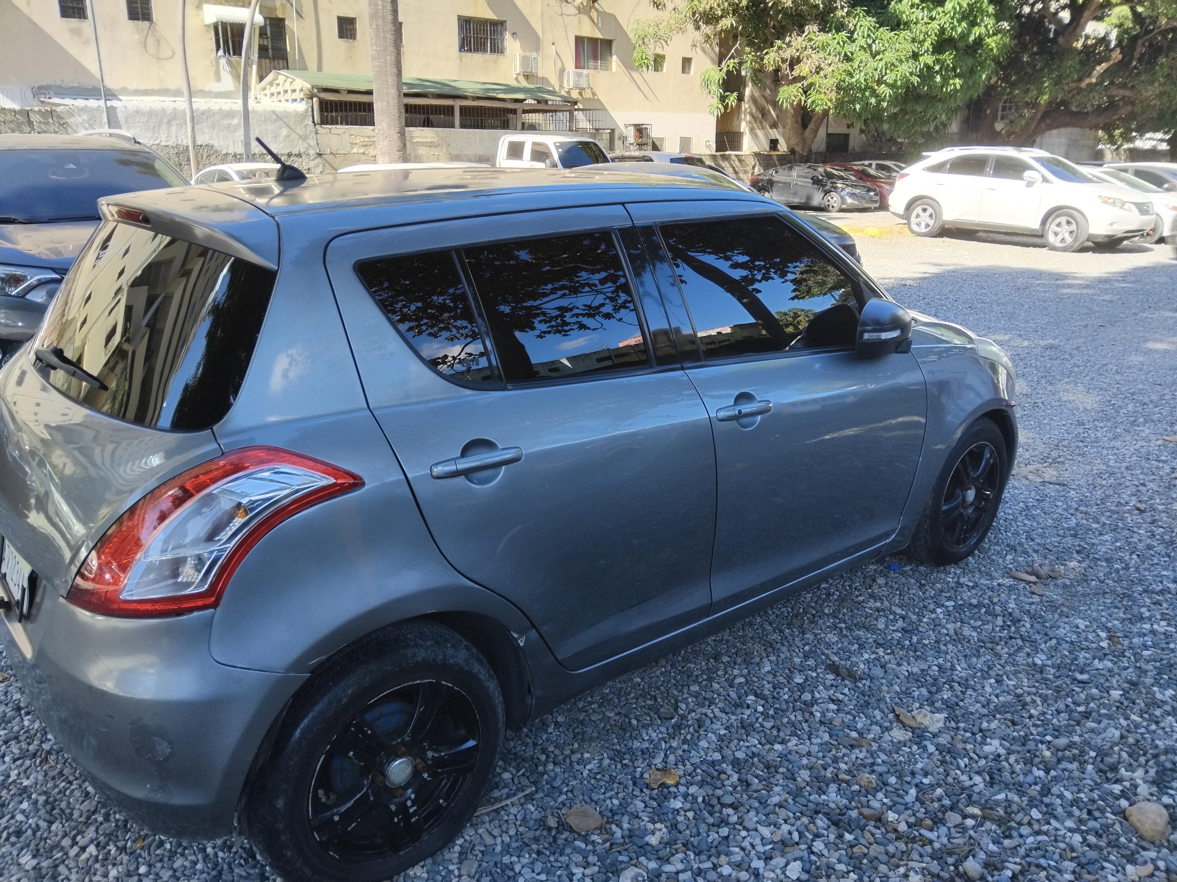 carros - SUZUKI SWIFT  5