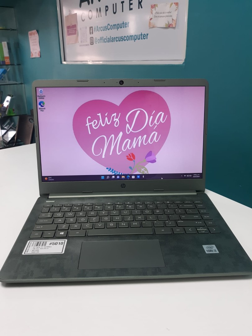 computadoras y laptops - Laptop, HP 14- dq1089wm / 10th Gen, Intel Core i3 / 8GB DDR4 / 256GB SSD  
