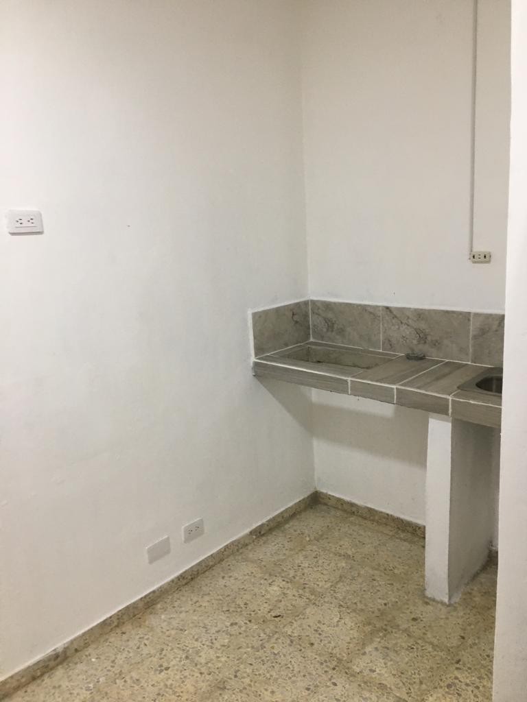 apartamentos - Alquiler Estudio Sin Amueblar, Avenida Delgado, Gazcue, Santo Domingo 1