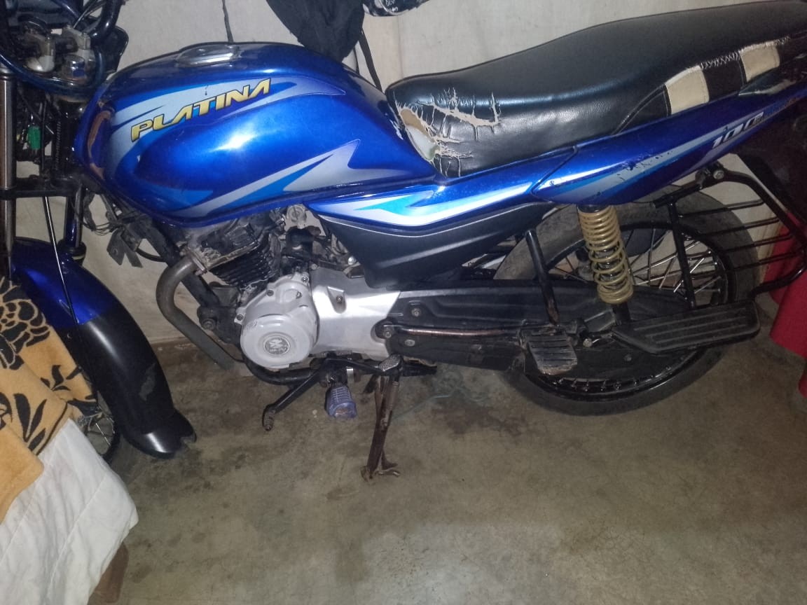 motores y pasolas - Moto Bajaj Platina 100  7