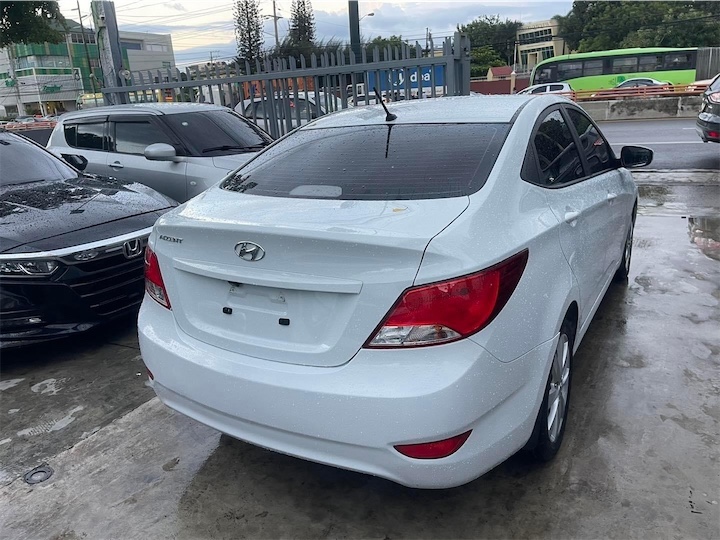 carros - HYUNDAI ACCENT 2018 4