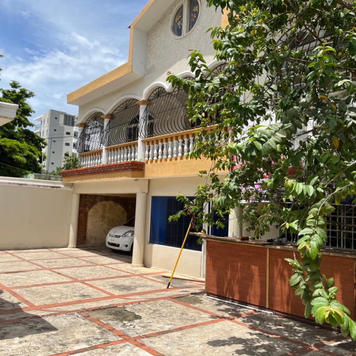 casas - Venta de Casa en Bella Vista  0