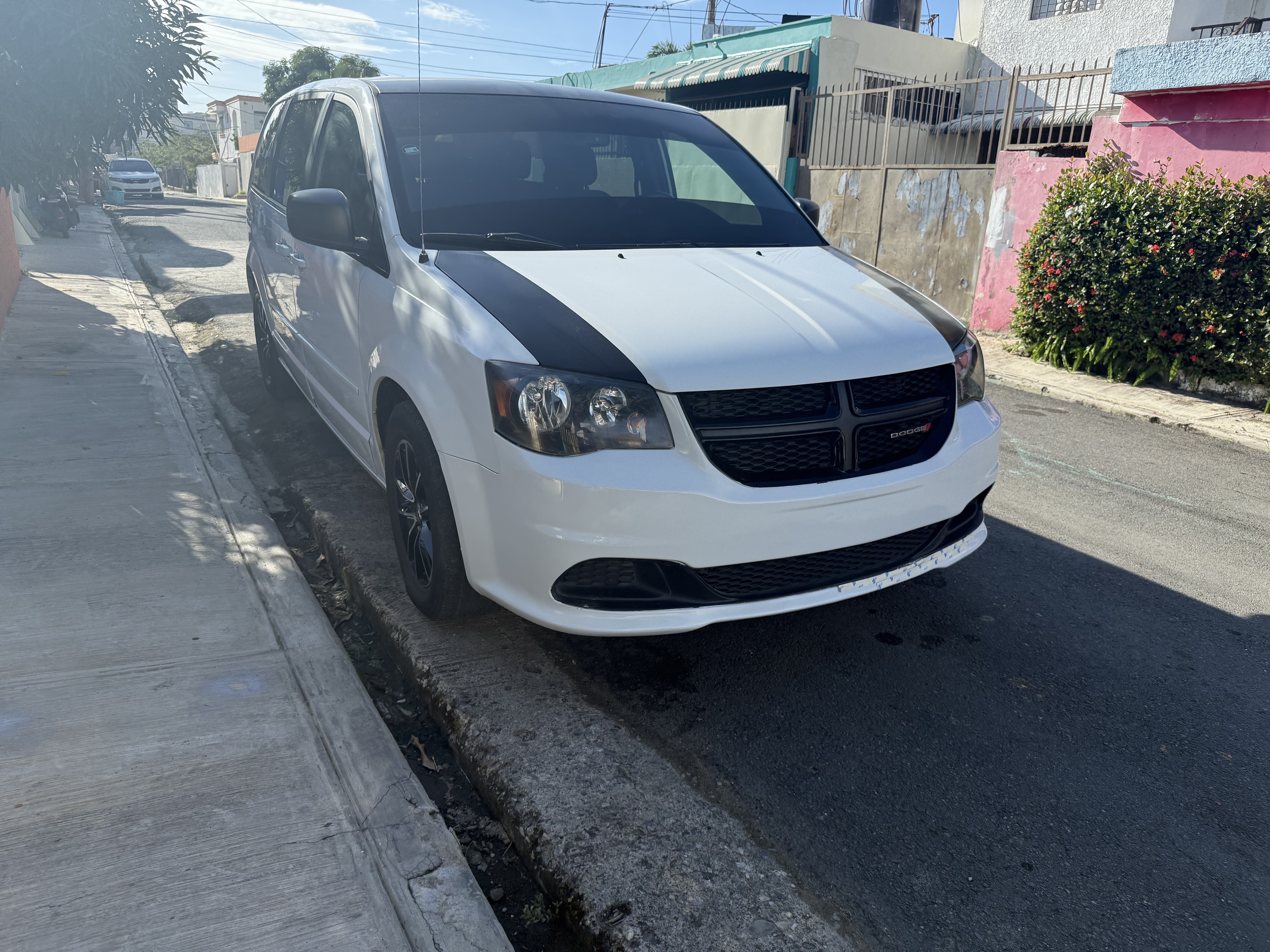 otros vehiculos - DODGE GRAND CARAVAN 1