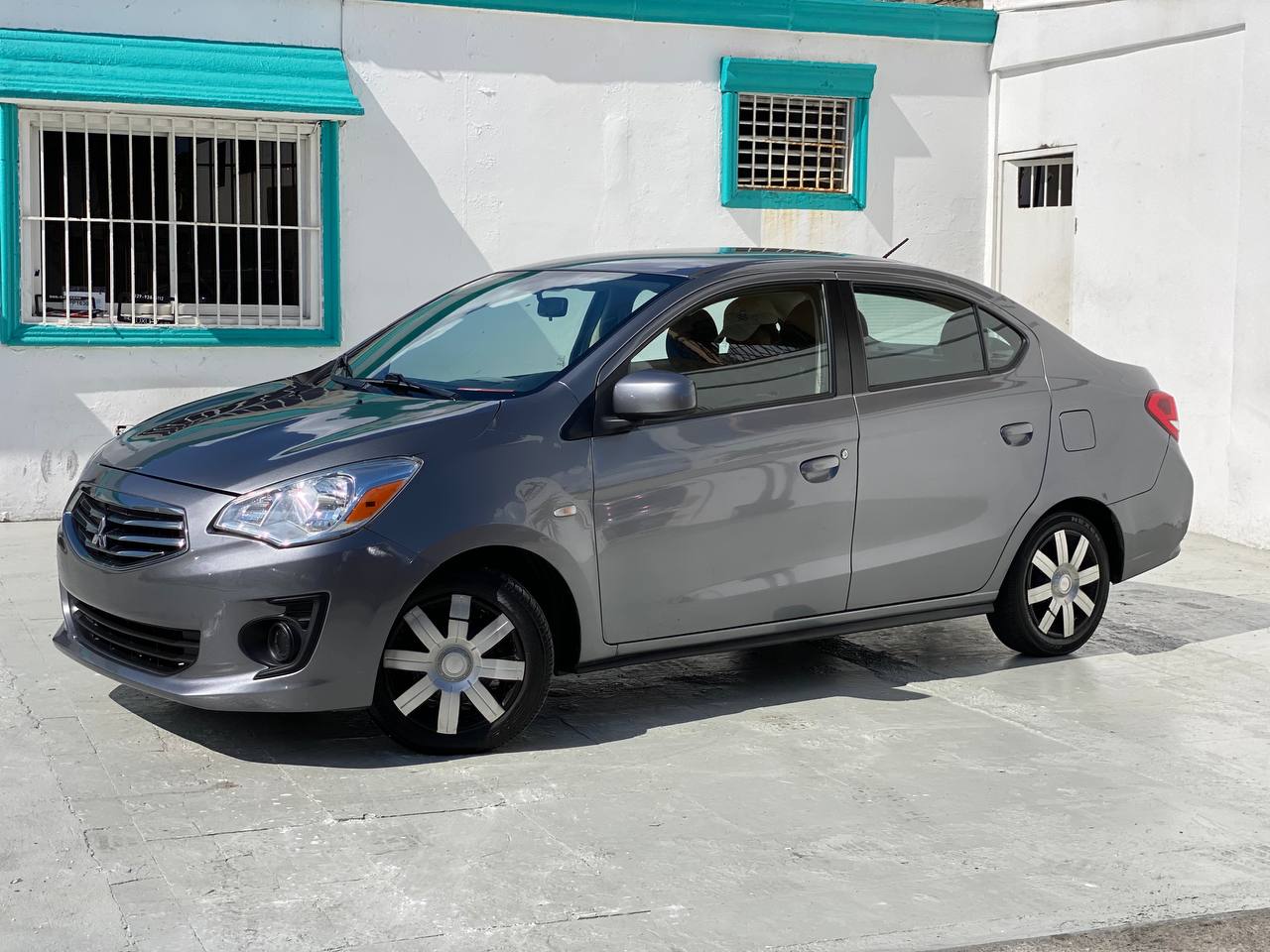 carros - MITSUBISHI MIRAGE GL 2019  9