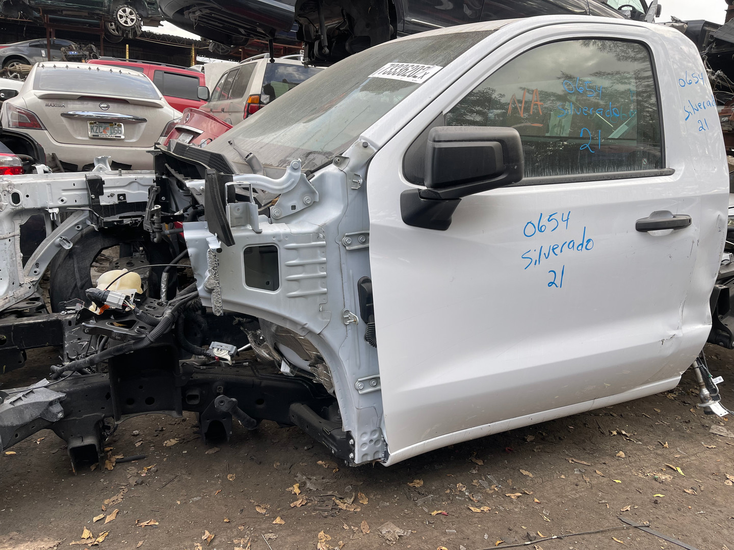 repuestos - Puerta izquierda para Chevrolet Silverado  2021