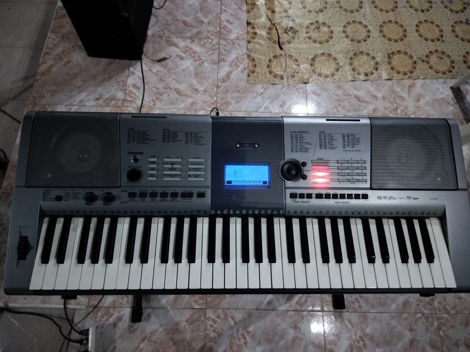 otros electronicos - Piano Yamaha en excelente condiciones 