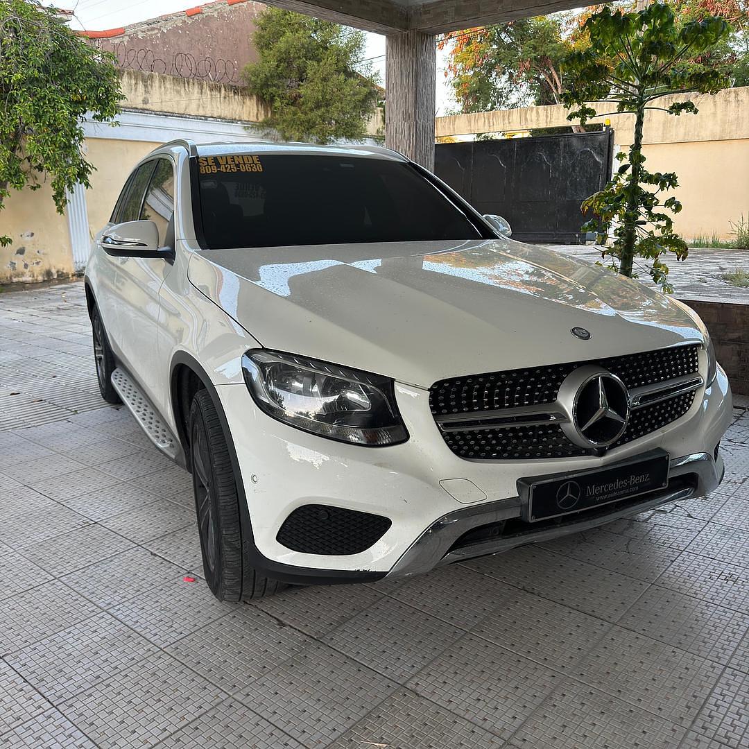 jeepetas y camionetas - MERCEDES BENZ GLC 250 2016