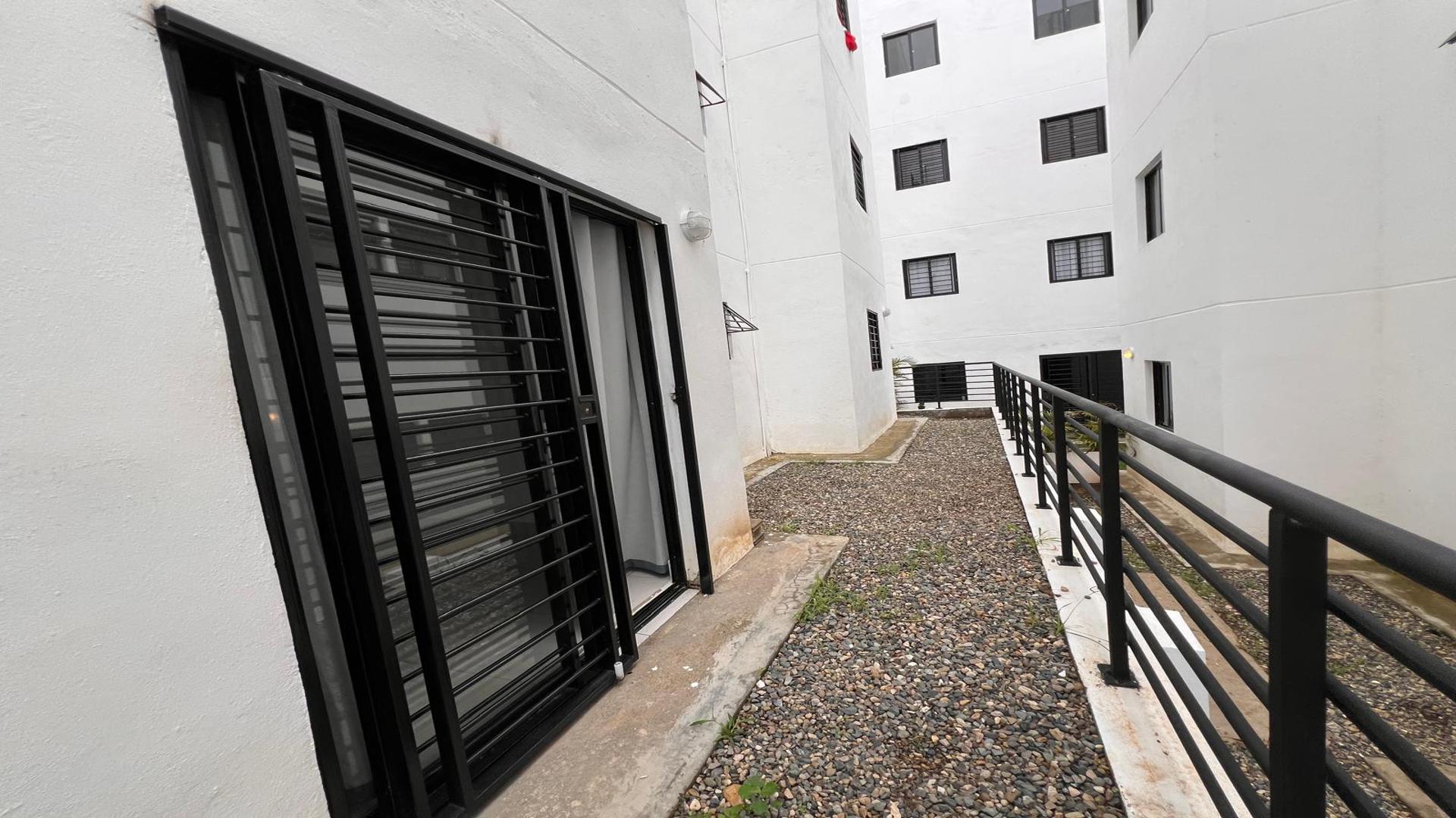 apartamentos - Apartamento en Venta - Primer Nivel con Patio en Santiago de Los Caballeros. 9