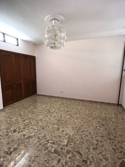 casas - Casa en alquiler o venta con hermoso patio y piscina, en Los Cacicazgos 6