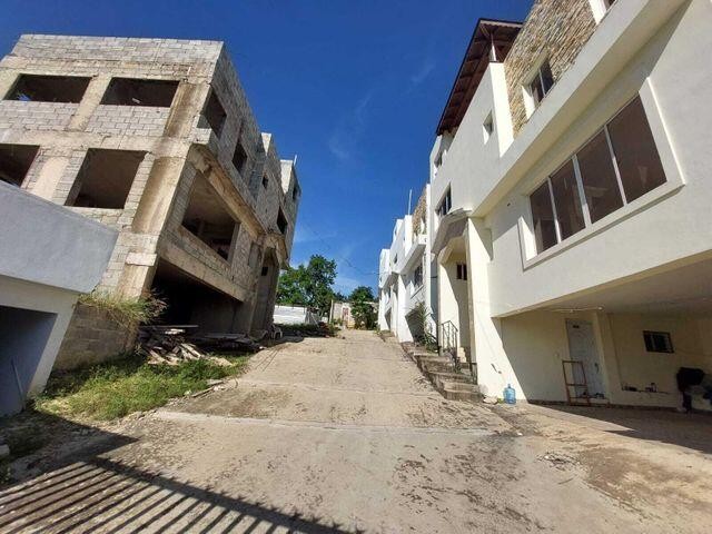 casas - Conjunto residencial de 6 Villas de 3 niveles  0